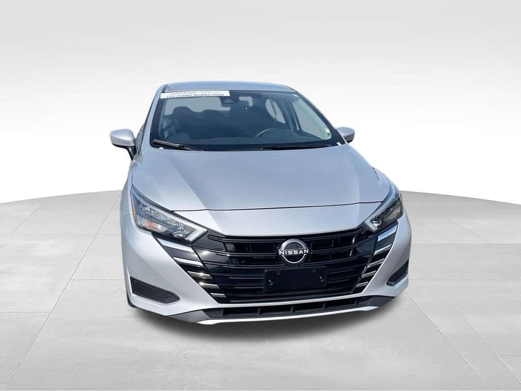 Used 2025 Silver Nissan 1.6 SV image 3