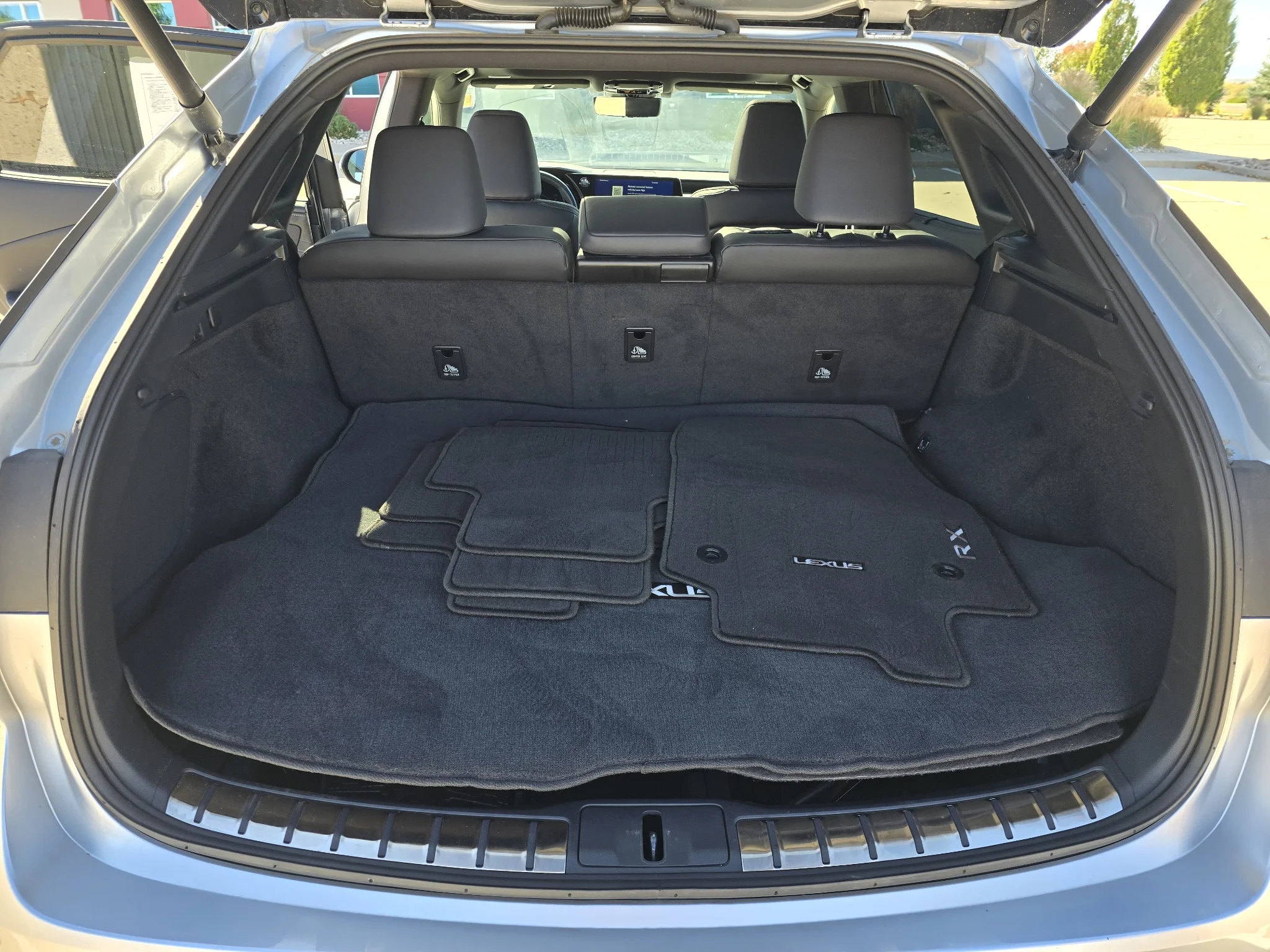 Used 2023 Iridium Lexus Luxury image 30