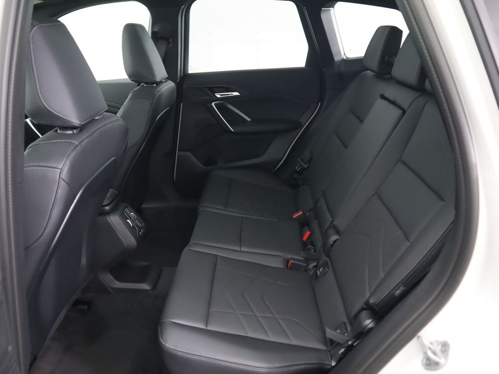2025 BMW X1 28i - Photo 23