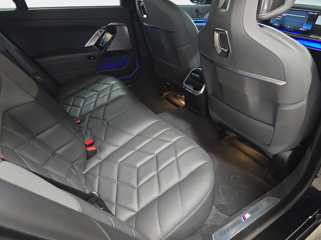 Certified Used 2024 Black Sapphire Metallic BMW 740i image 13