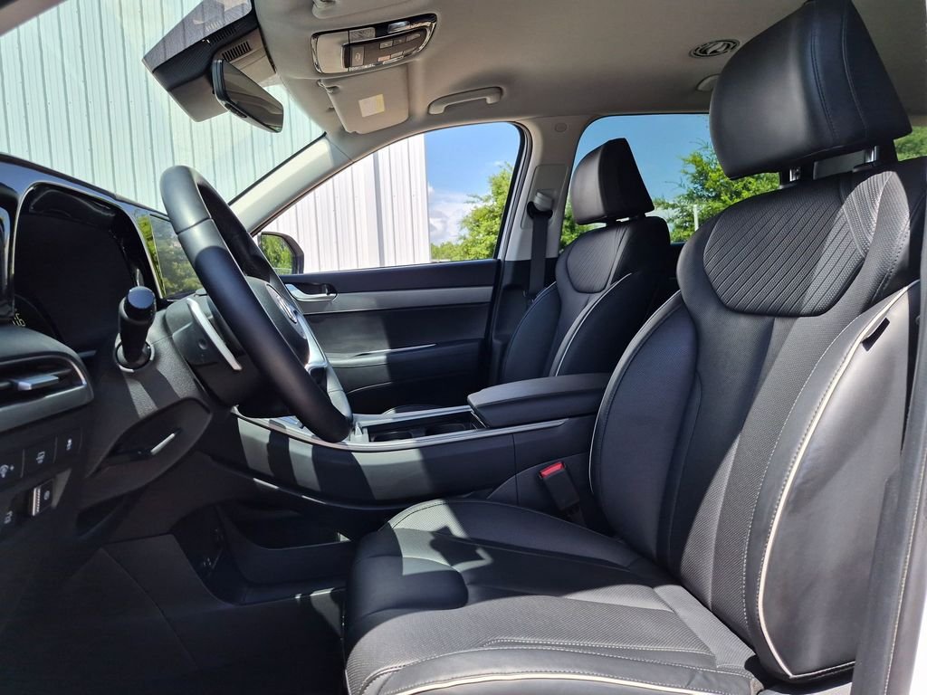 Used 2023 White Hyundai SEL image 15