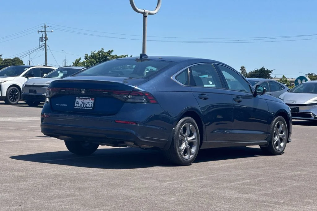 Used 2024  Honda EX image 4