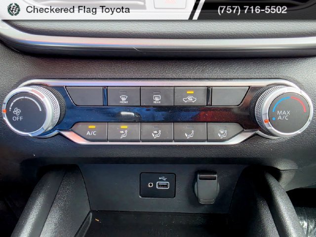 Used 2024 Super Black Clearcoat Nissan 2.5 S image 15