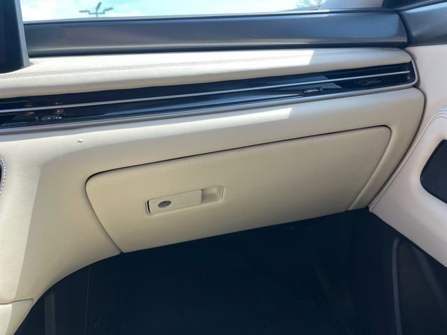 Certified Used 2022 Majestic White INFINITI LUXE image 23