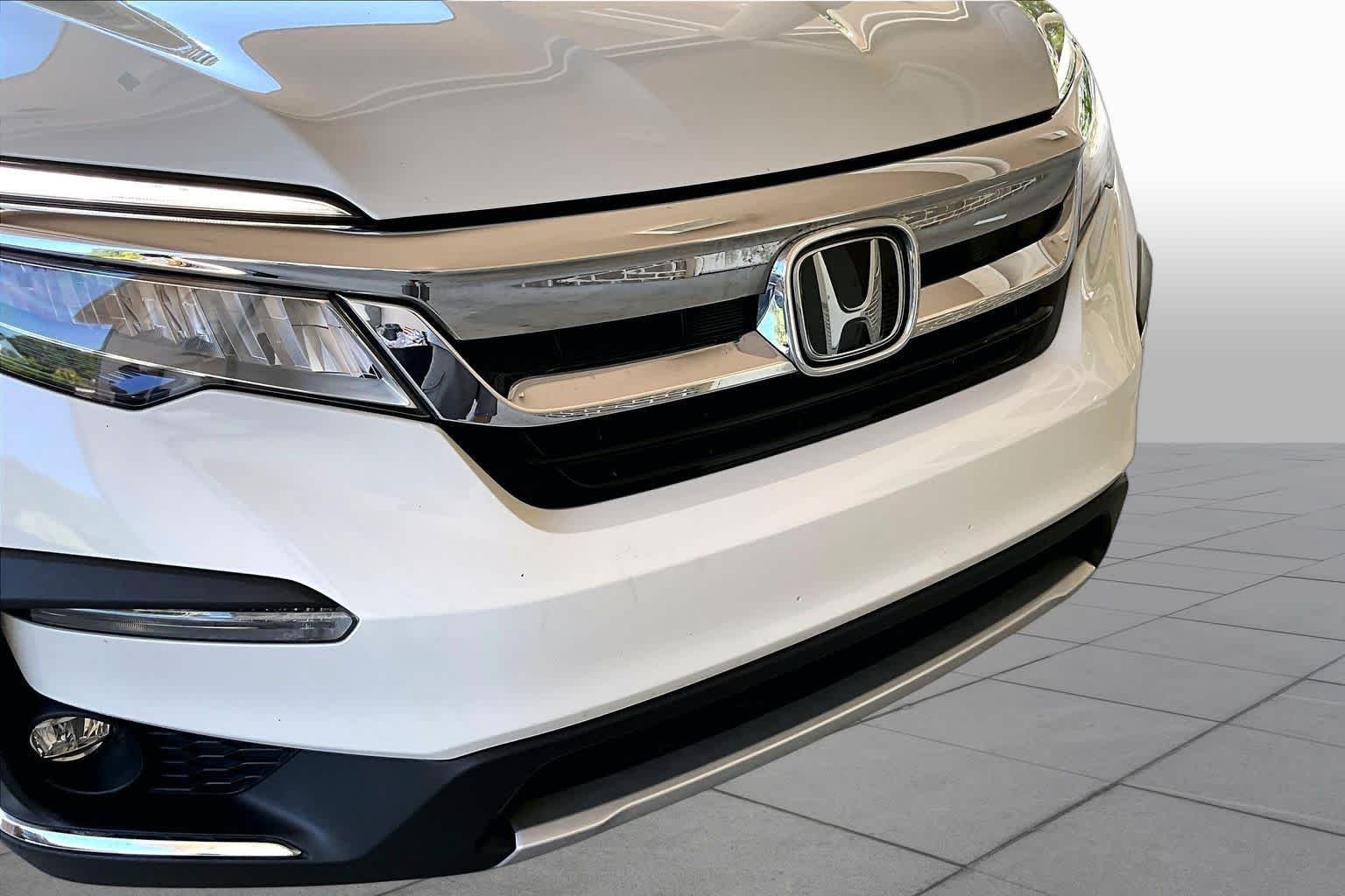 Used 2021 Platinum White Pearl Honda Elite image 30