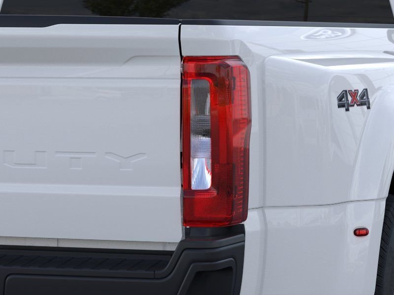 New 2026 Oxford White Ford F-350® XL image 21