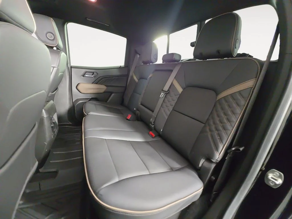 Used 2024 Black GMC Denali image 15