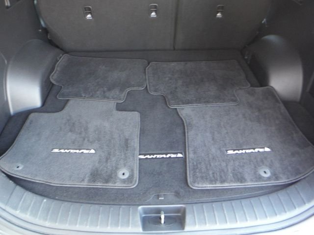 Used 2023 Gray Hyundai SE image 35