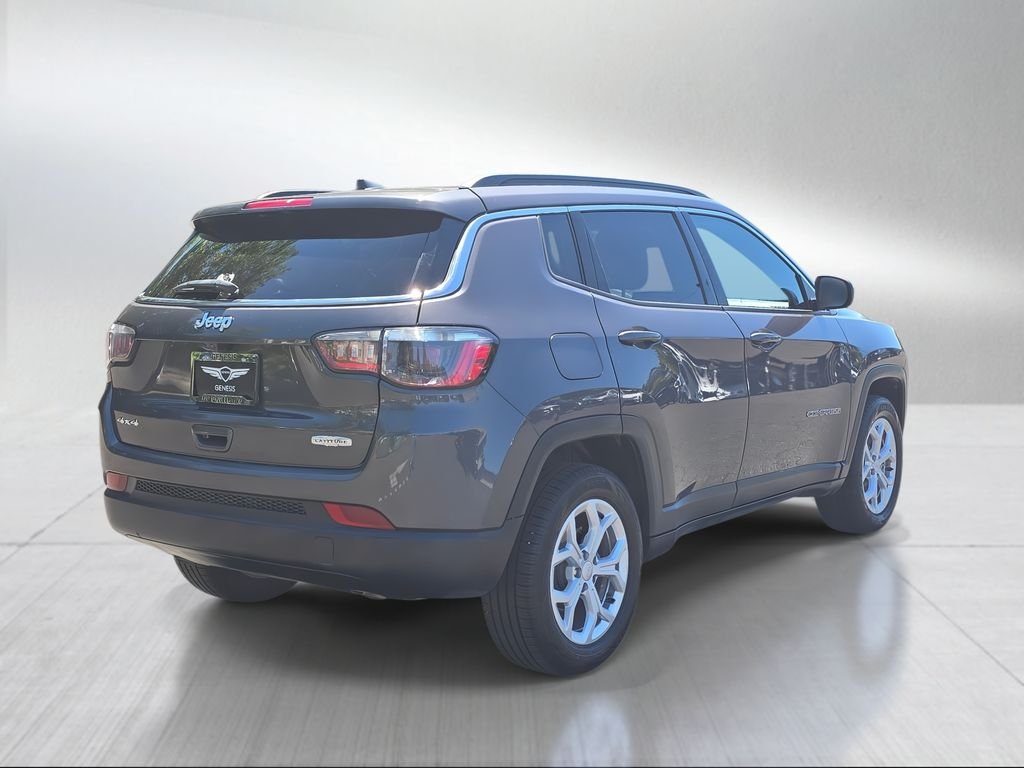 Used 2024 Gray Metallic Jeep Latitude image 3