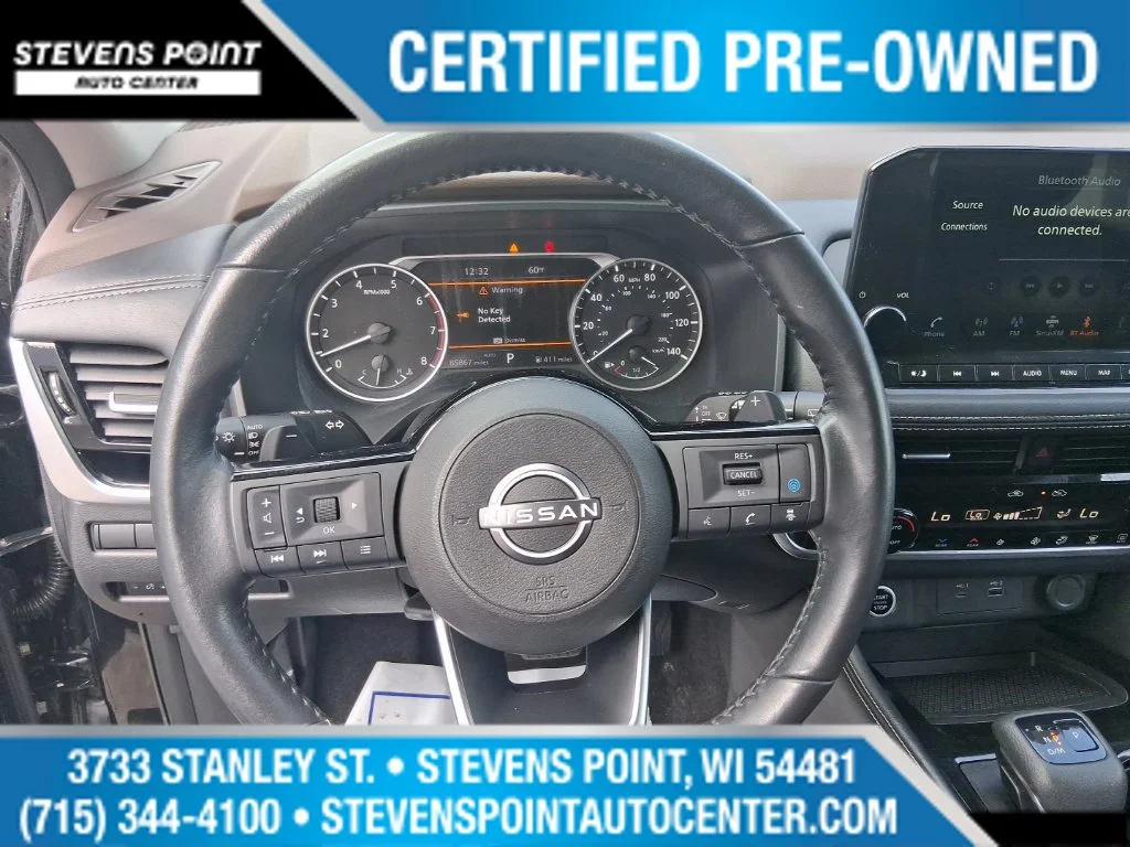 Used 2023 Super Black Nissan SL image 18