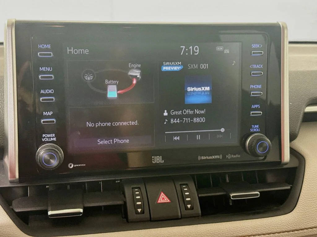 Certified Used 2021 Blizzard Pearl Toyota Hybrid XLE Premium image 14