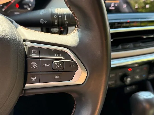Used 2022 Gray Jeep Limited image 18