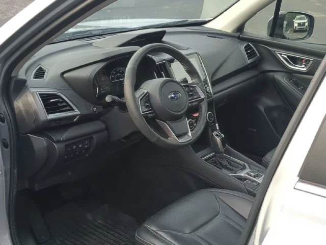 Used 2019 Ice Silver Metallic Subaru Touring image 2