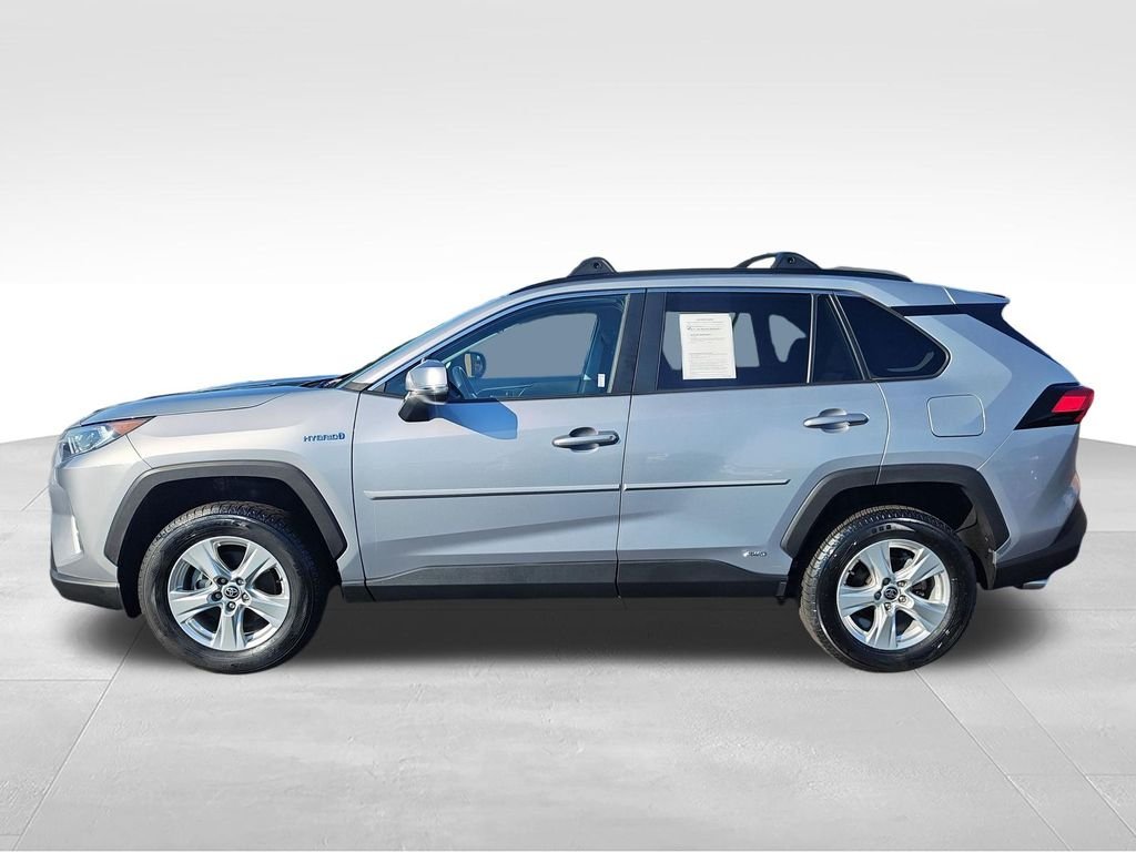 Used 2021 Silver Toyota XLE image 2