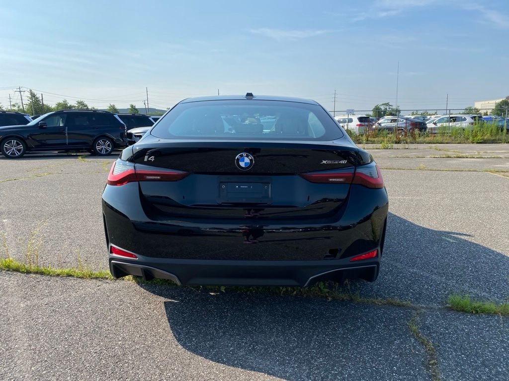 New 2026 Jet Black BMW xDrive40 image 4