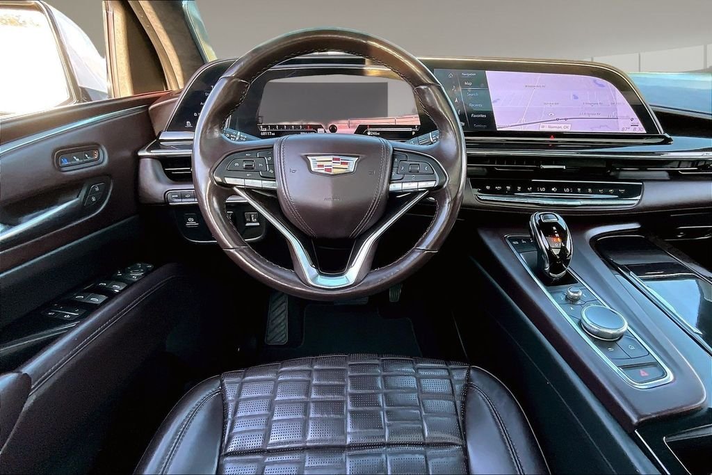 Used 2023 White Cadillac Sport Platinum image 5