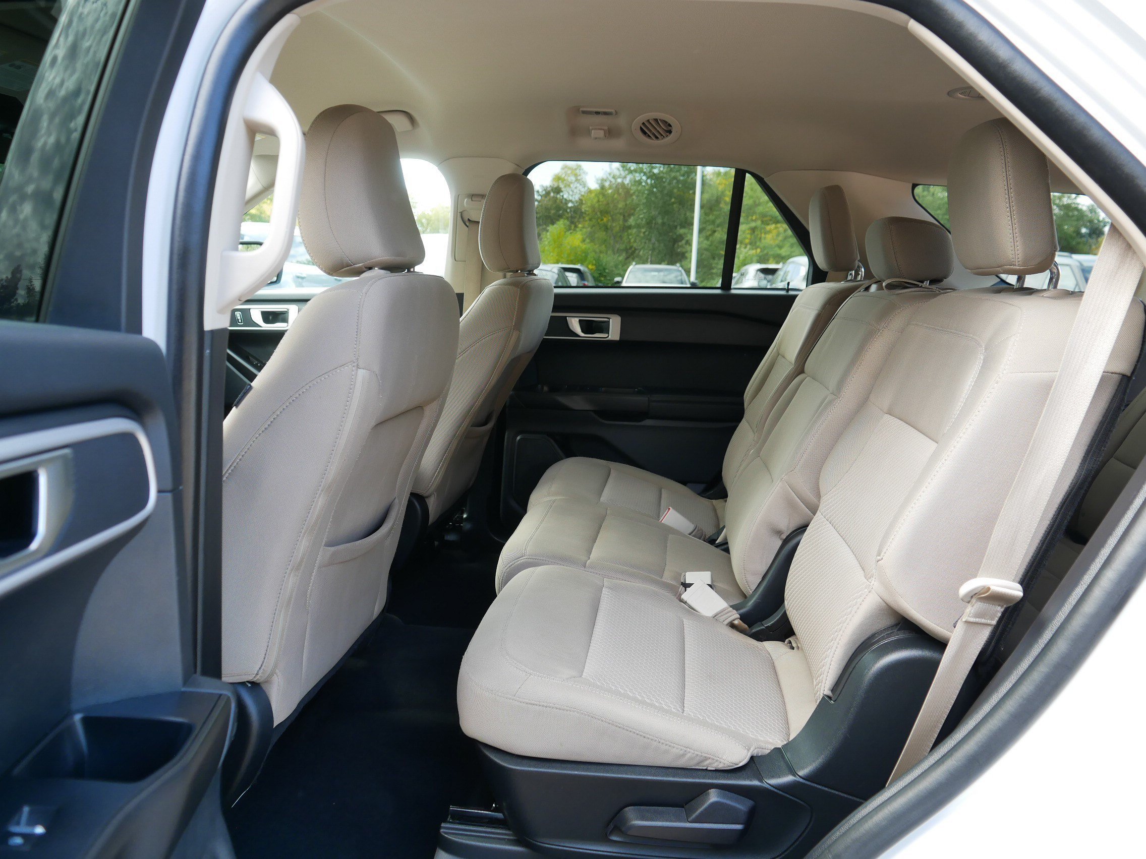 Used 2021 Oxford White Ford Base image 34
