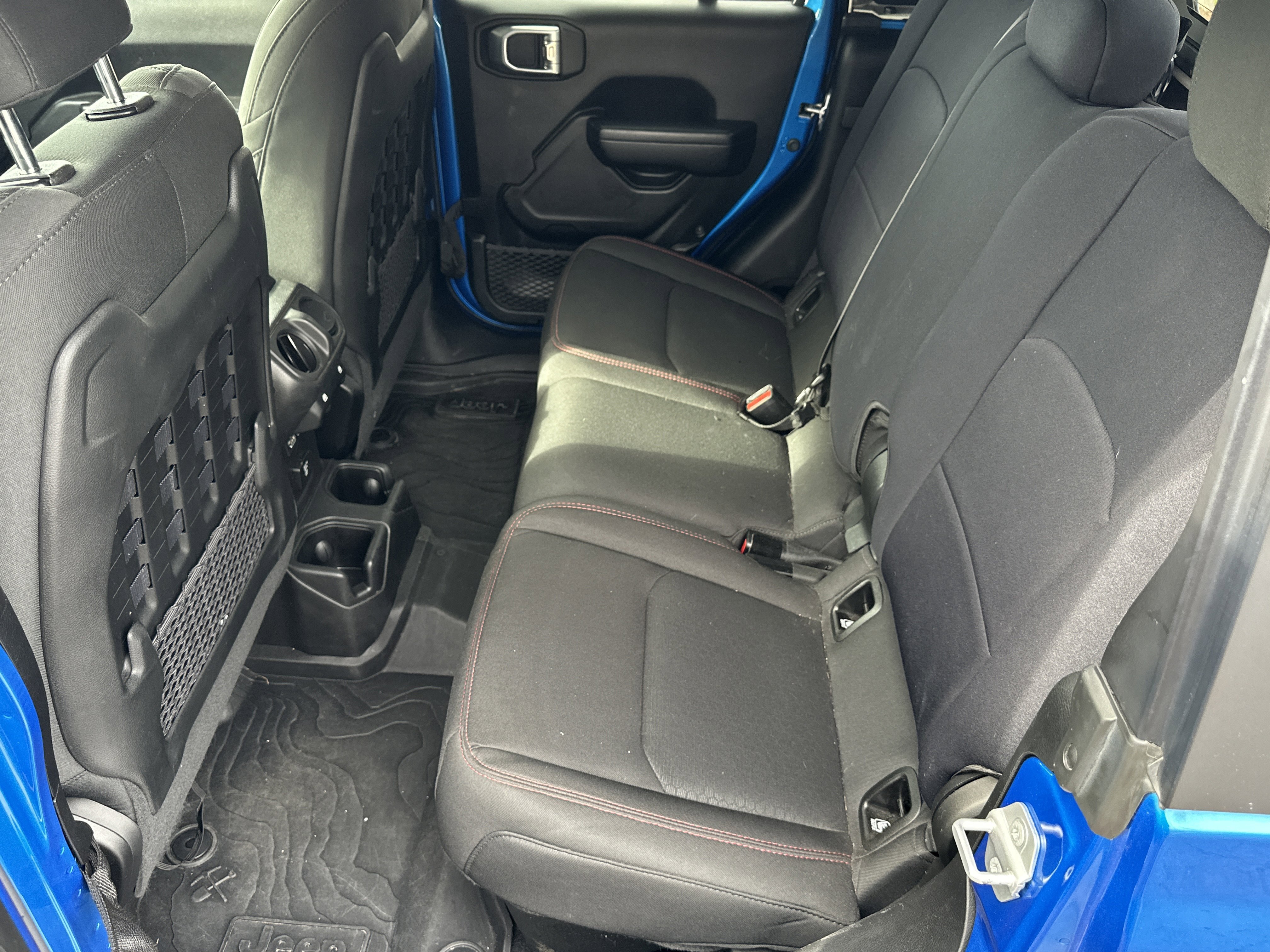 Used 2021 Hydro Blue Pearlcoat Jeep Rubicon image 17