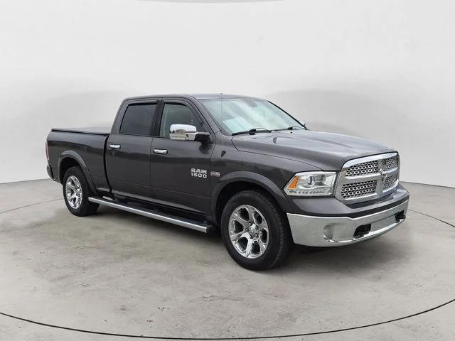 Used 2015 Crystal Metallic Ram Laramie image 3