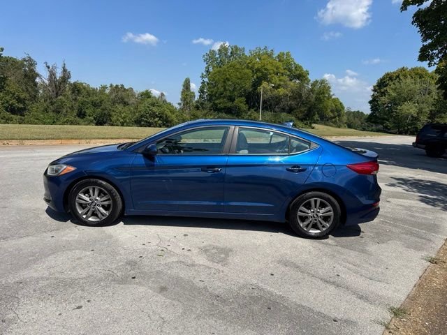 Used 2018 Blue Hyundai Value Edition image 4