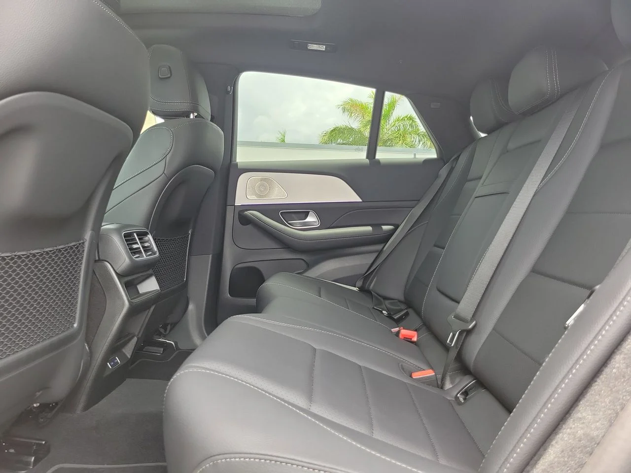 New 2026 Obsidian Black Metallic Mercedes-Benz GLE 450 image 9