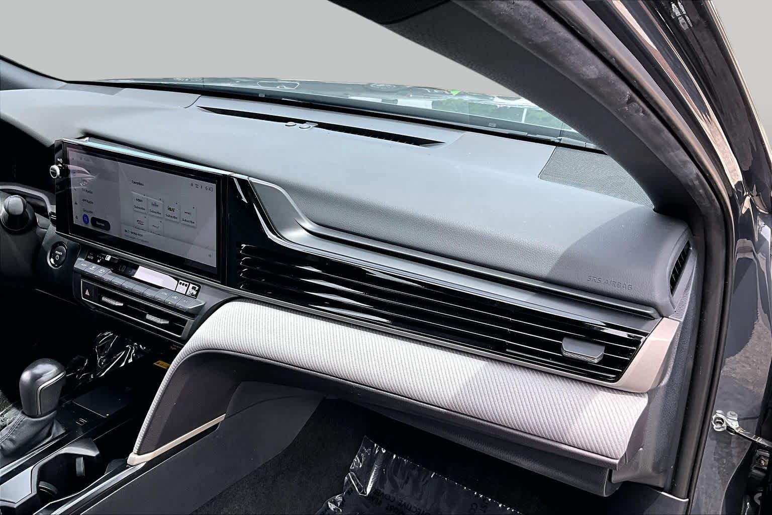 Used 2025 Underground Toyota SE image 19