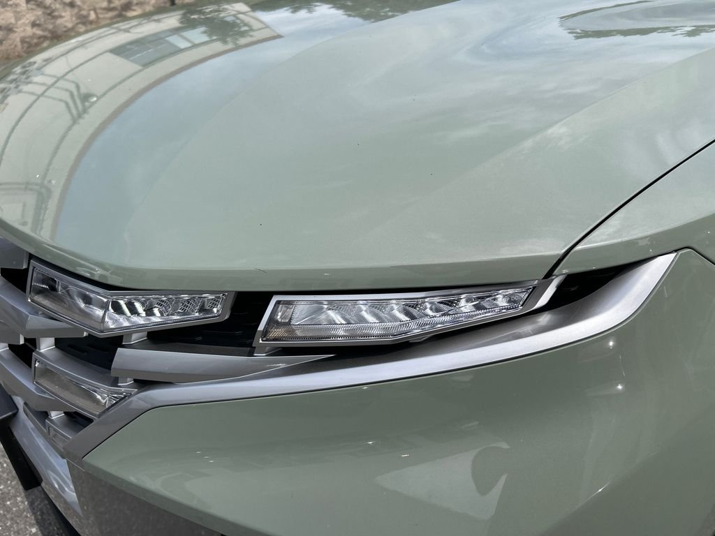 Used 2024 Green Hyundai SEL image 7