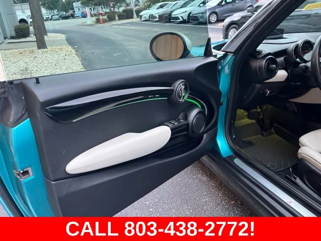 Used 2019 Blue MINI Classic image 5