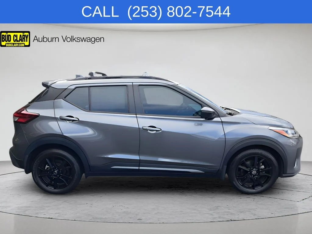 Used 2021 Gray Nissan SR image 8