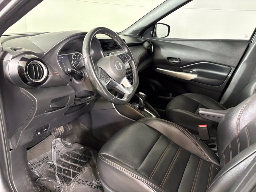 Used 2020 Gray Nissan SR image 26