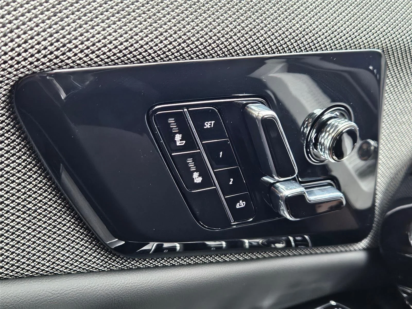 2026 Cadillac OPTIQ Sport - Photo 19