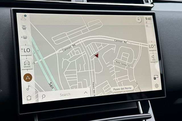New 2026 Santorini Black Land Rover Dynamic SE image 17