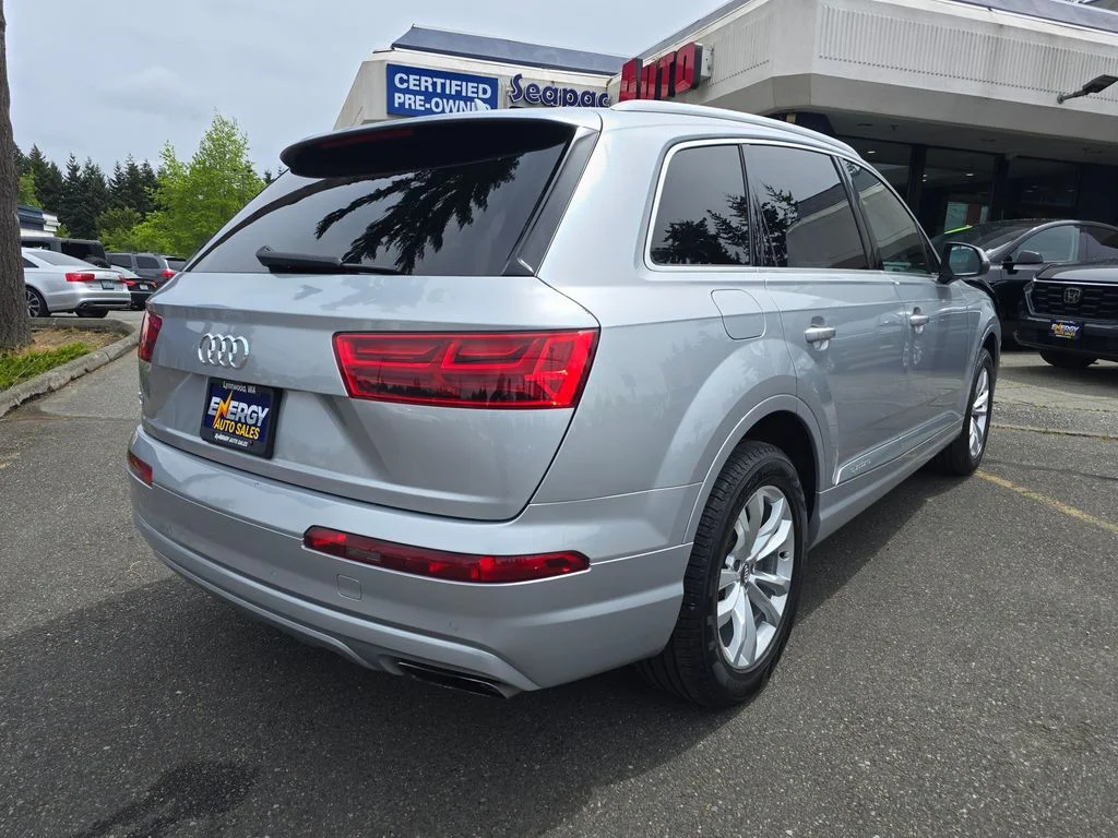 Used 2019 Silver Audi 55 Premium image 6