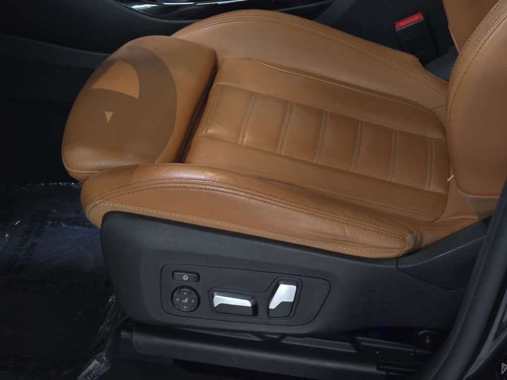 Certified Used 2021 Dark Graphite Metallic BMW xDrive30i image 28