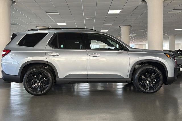 New 2026 Solar Silver Metallic Honda Black Edition image 3