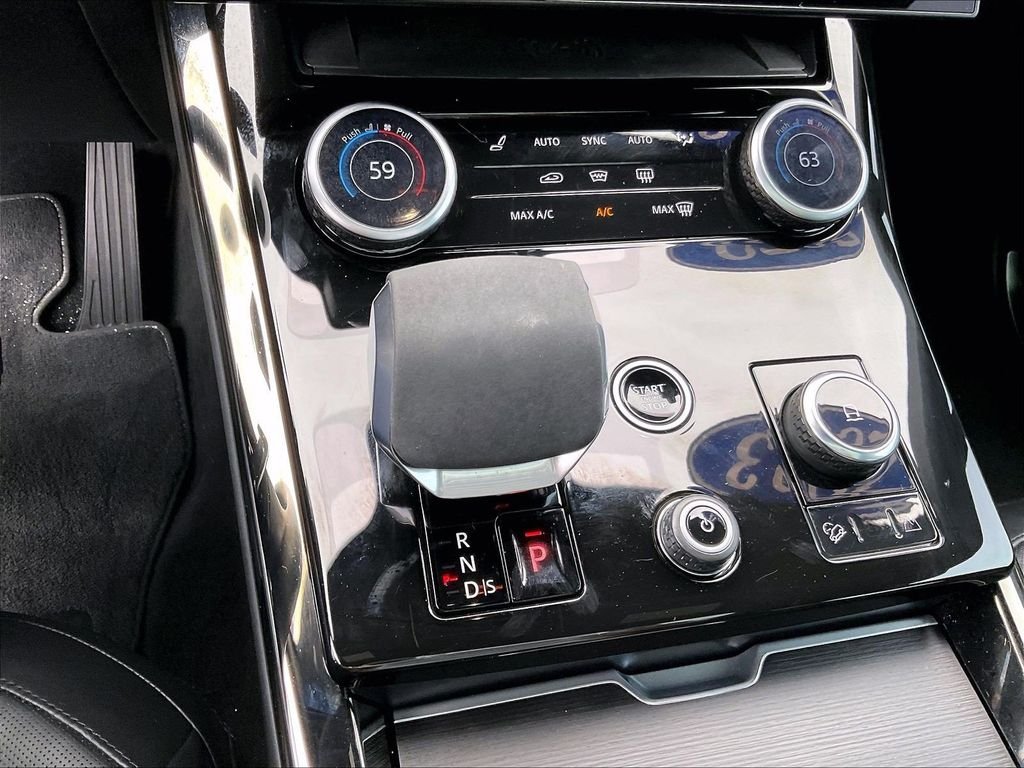 Used 2023 Gray Land Rover SE image 26