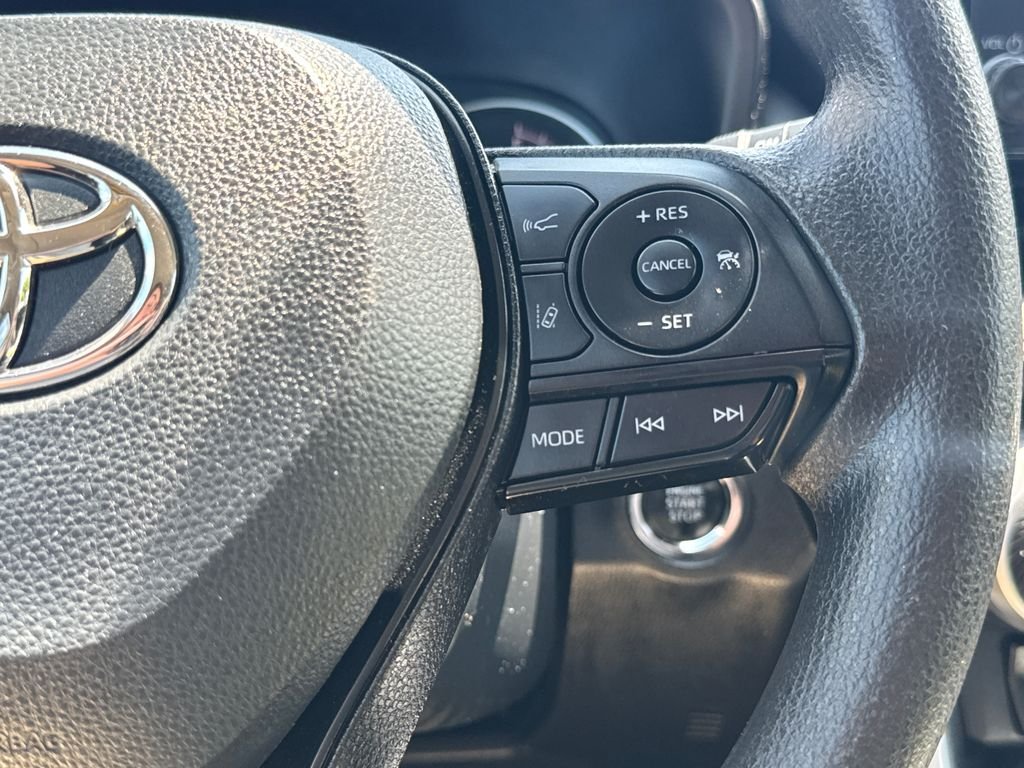 Used 2023 White Toyota XLE image 21
