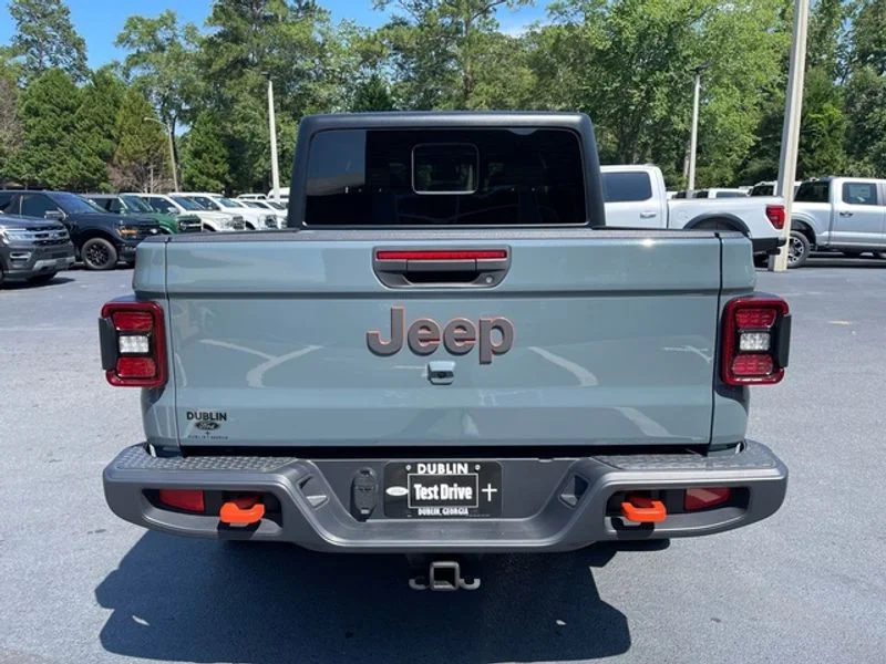 Used 2024 Anvil Clearcoat Jeep Mojave image 12
