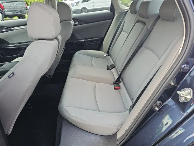 Used 2016  Honda EX-T image 13