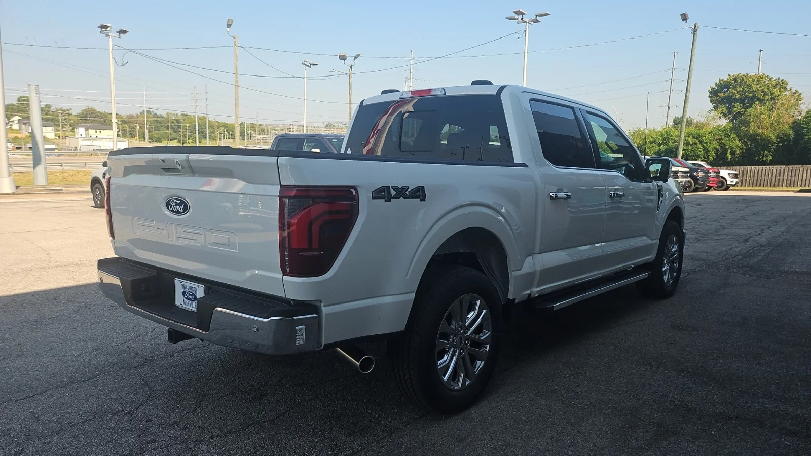 New 2026 Star White Metallic Tri-Coat Ford Lariat 4WD image 5