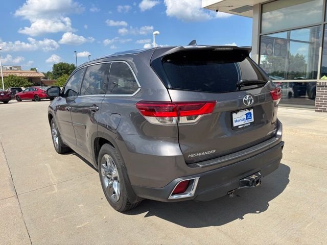 Used 2018 Predawn Gray Mica Toyota Limited Platinum image 7