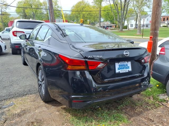 Used 2024 Black Nissan 2.5 SV image 6
