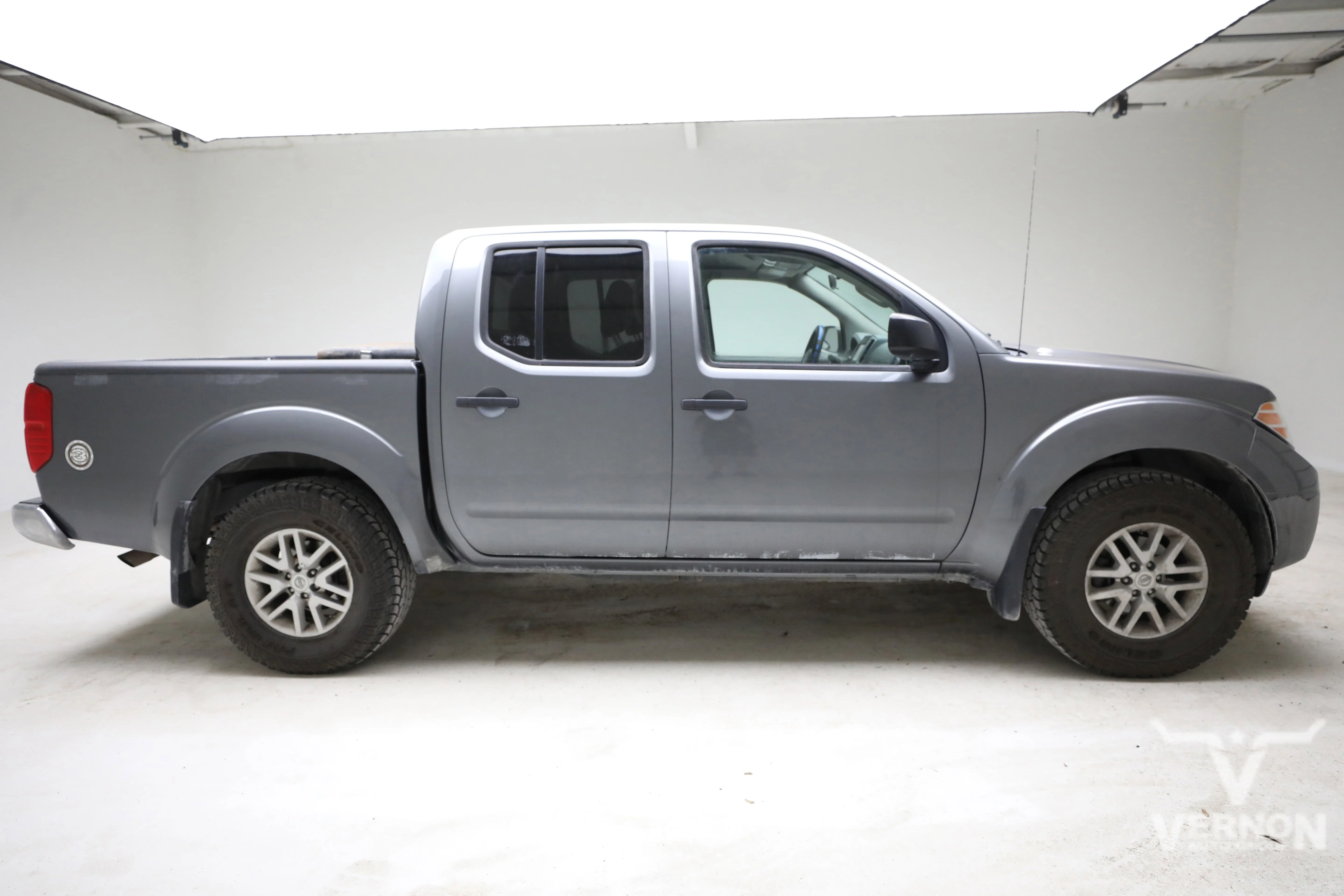 Pre-Owned 2019 Nissan Frontier SV Crew Cab 4x4
