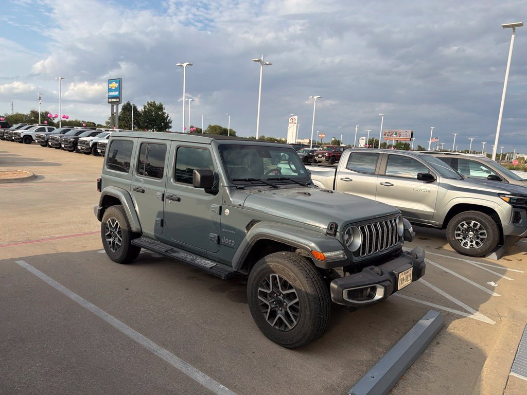 Used 2024 Gray Jeep 4-Door Sahara 4x4 image 1
