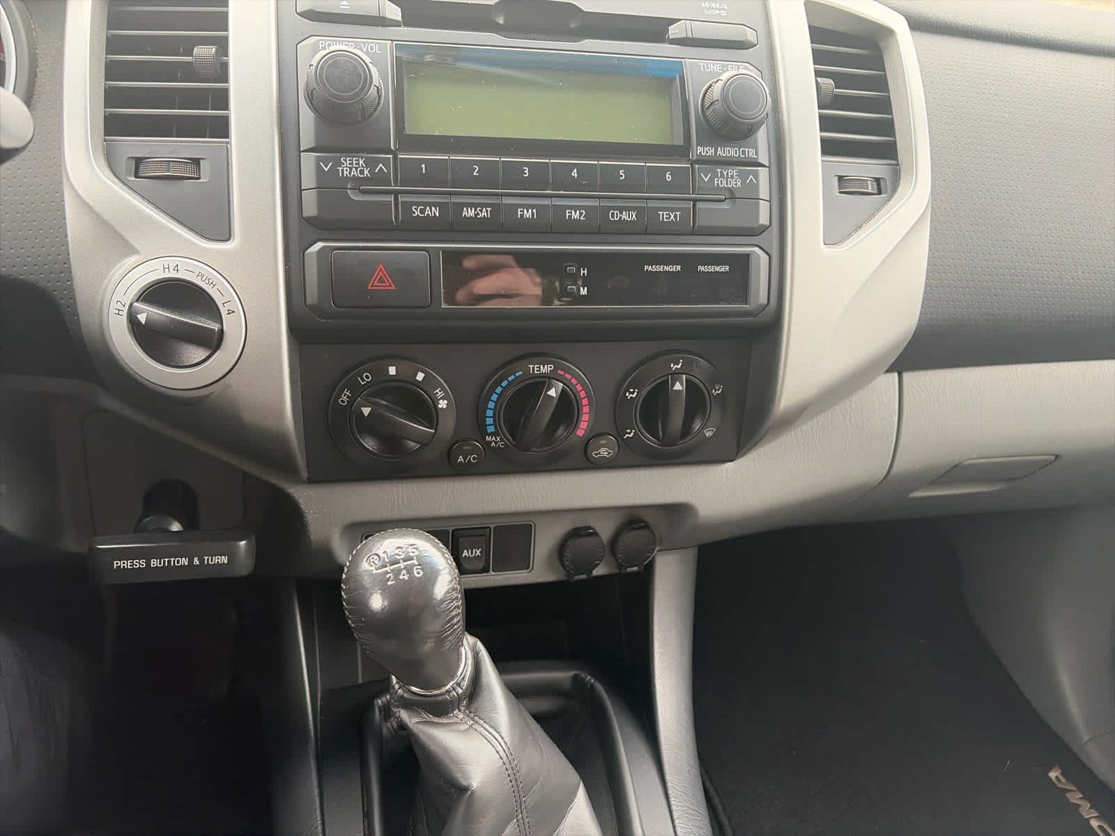 Used 2012 Barcelona Red Metallic Toyota  image 7