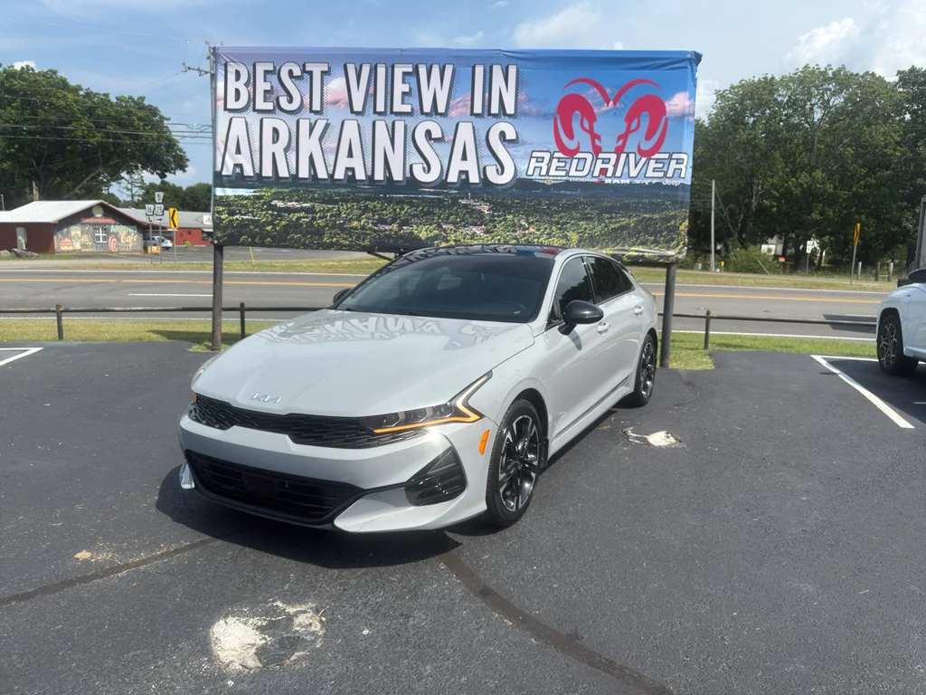 Used 2024 Wolf Gray Kia GT-Line image 1