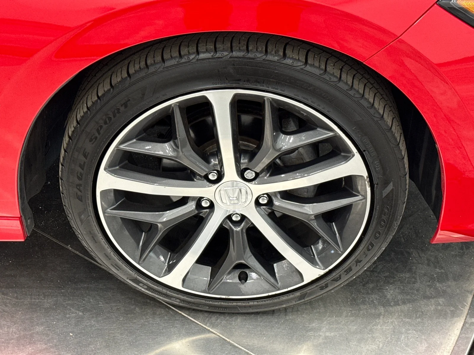 Used 2024 Rallye Red Honda Touring CVT image 49