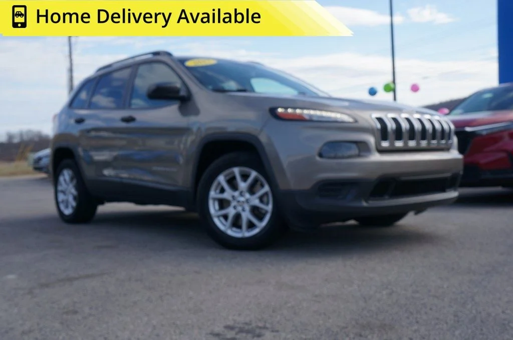 2017 Jeep Cherokee Sport's photo