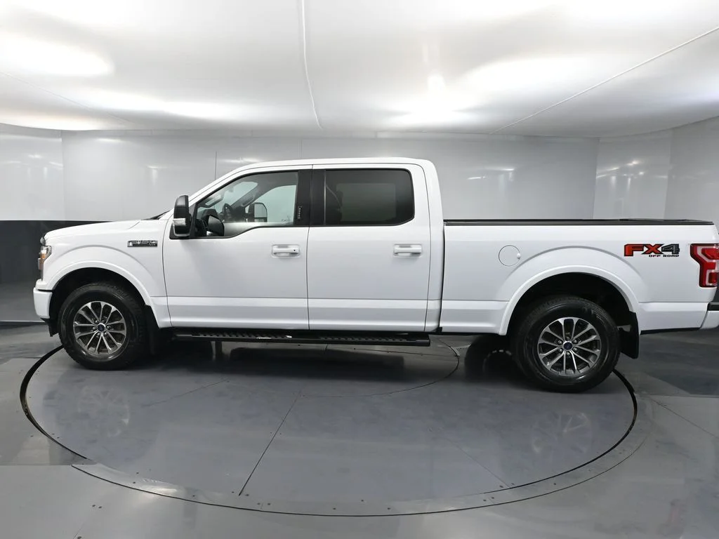 Used 2020 White Ford XLT image 9