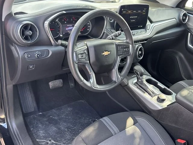 Used 2023 Black Chevrolet 2LT image 25